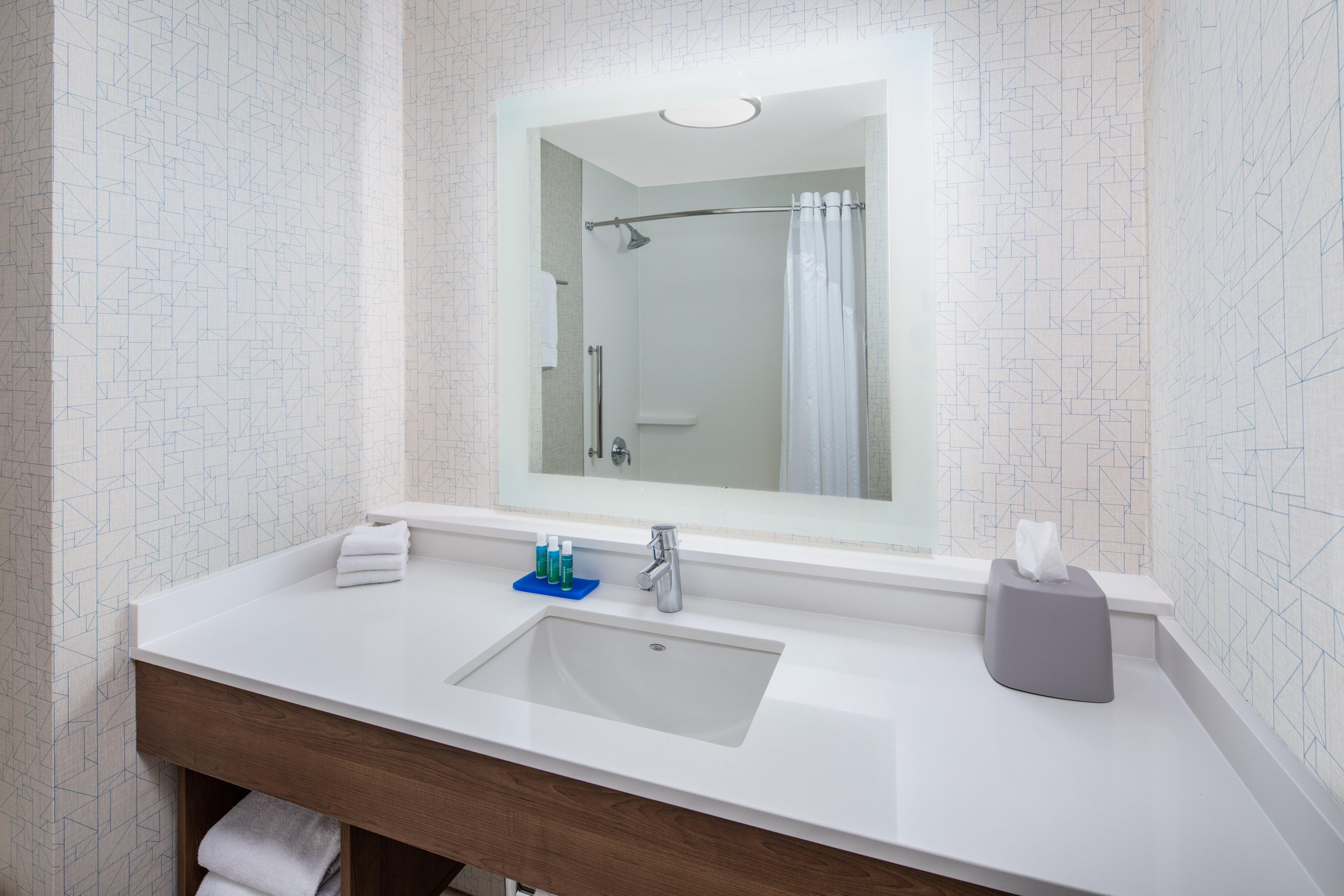 Holiday Inn Express Ontario By Ihg Creekside Kültér fotó