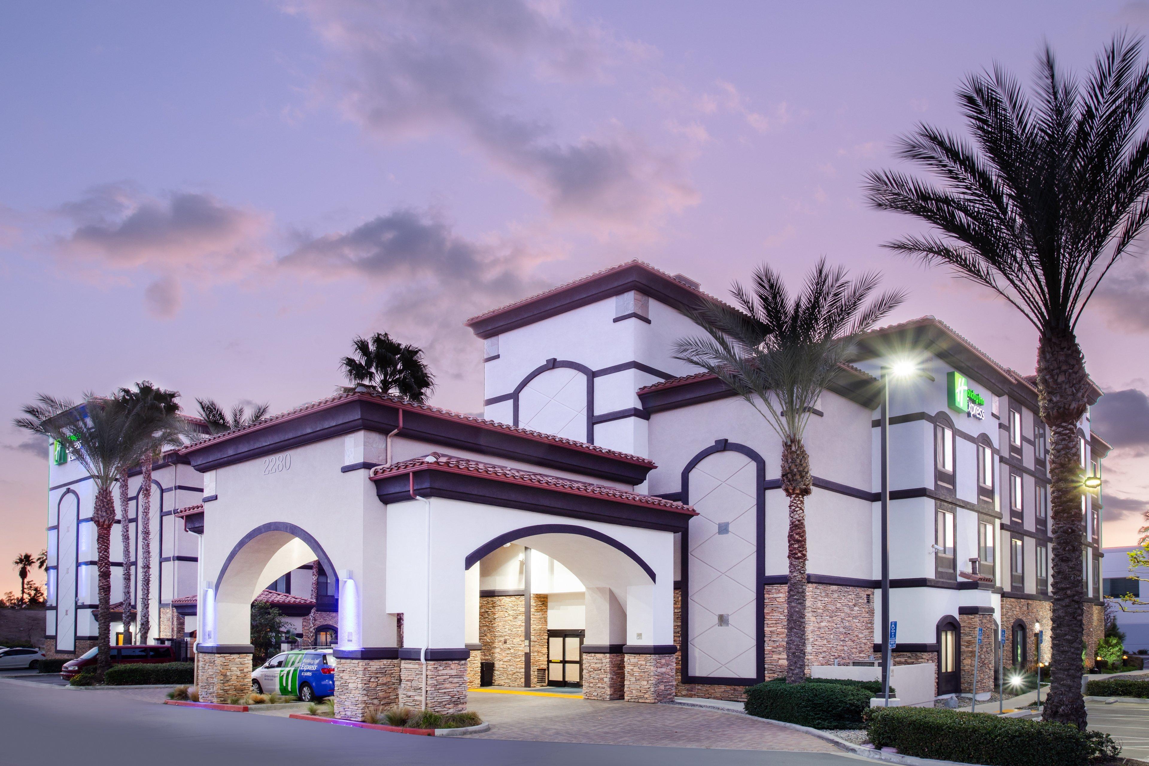 Holiday Inn Express Ontario By Ihg Creekside Kültér fotó