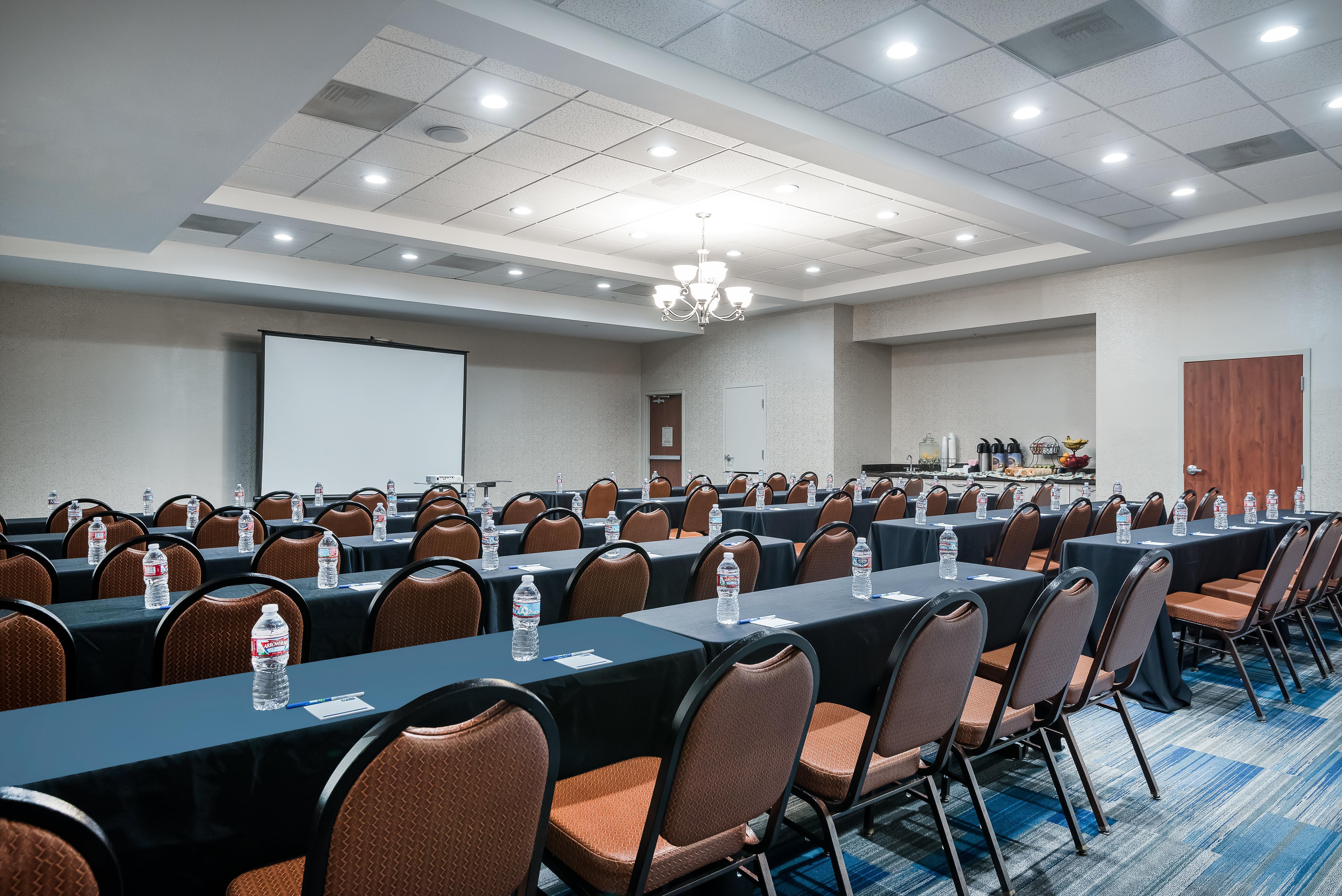 Holiday Inn Express Ontario By Ihg Creekside Kültér fotó