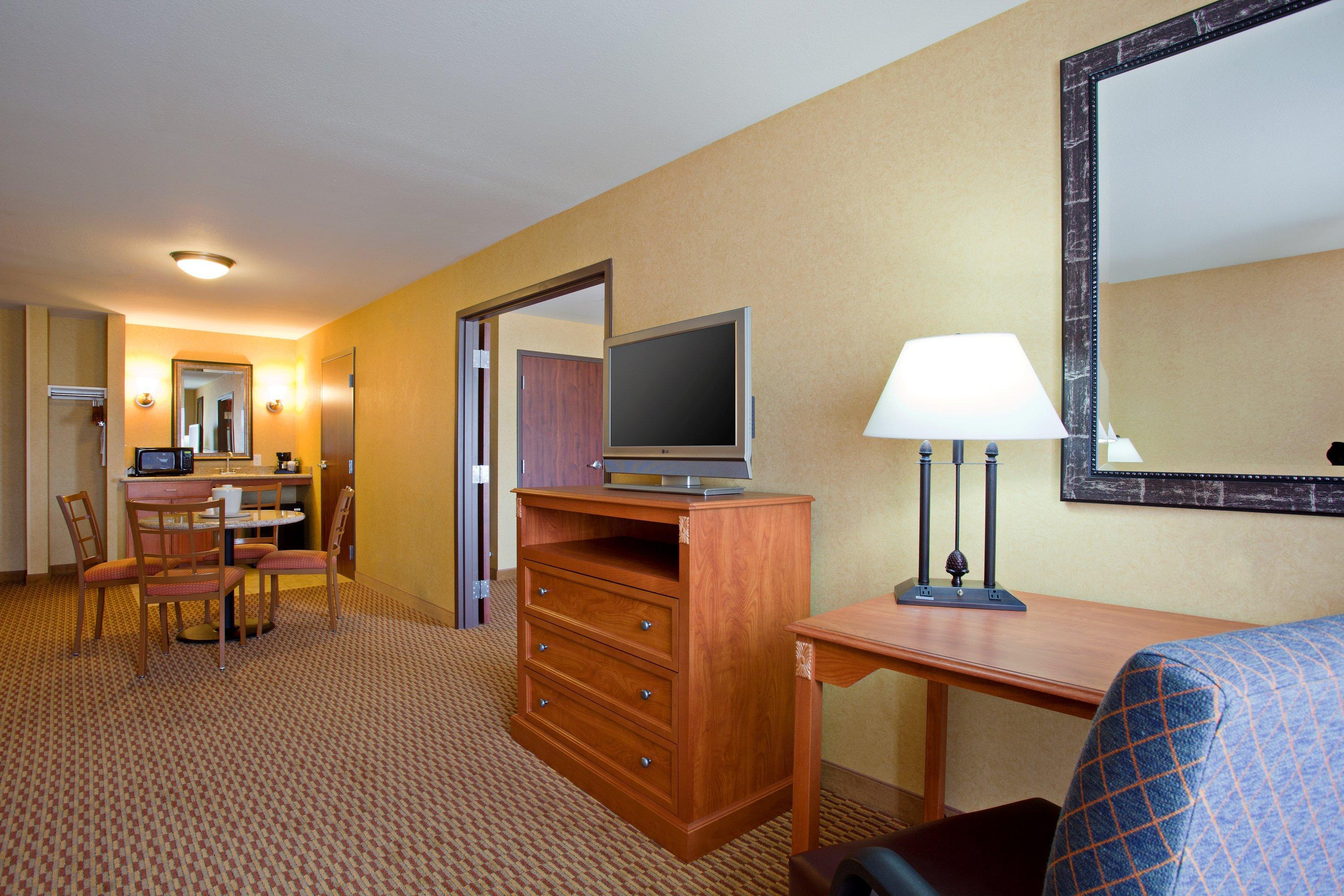 Holiday Inn Express Ontario By Ihg Creekside Kültér fotó