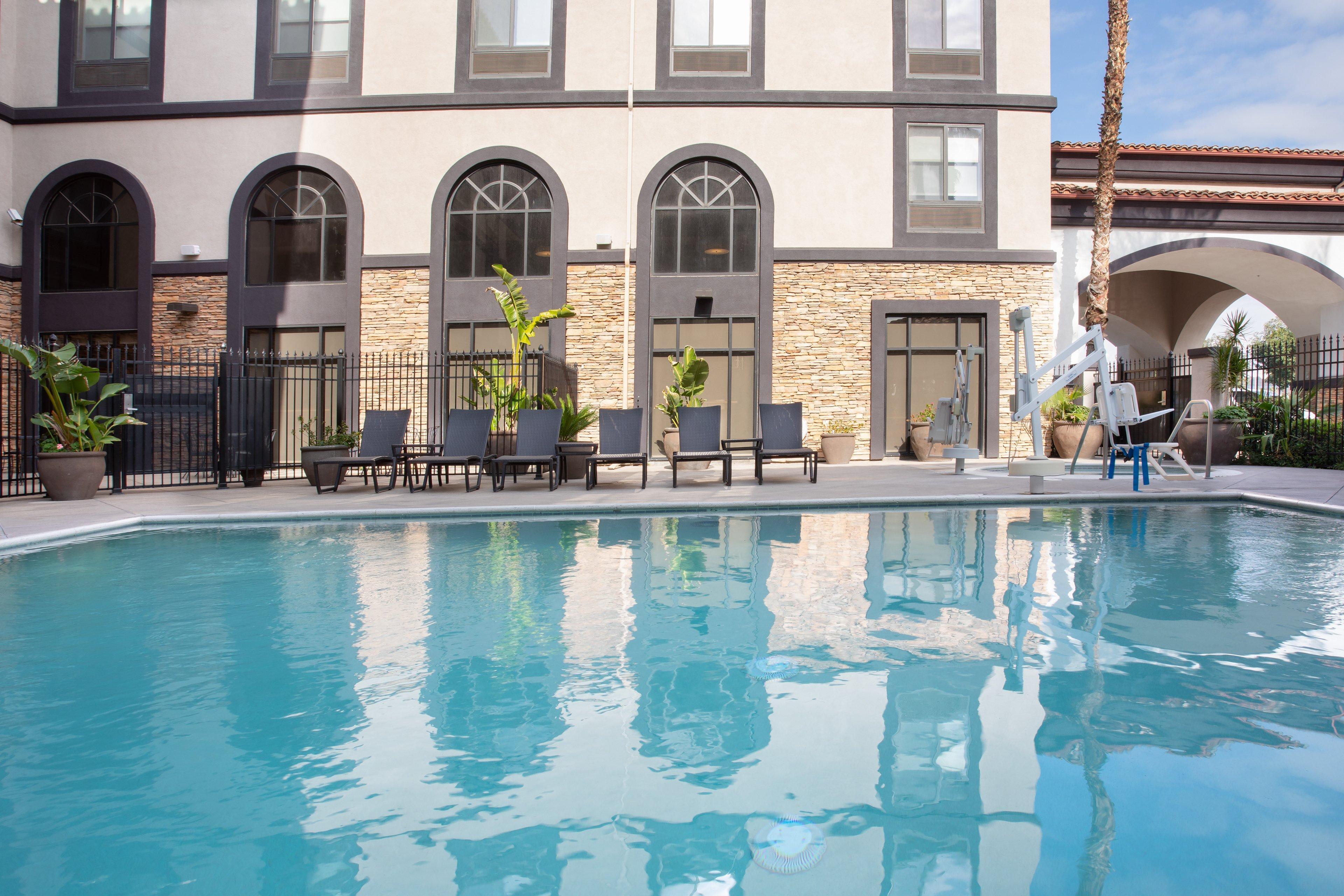 Holiday Inn Express Ontario By Ihg Creekside Kültér fotó