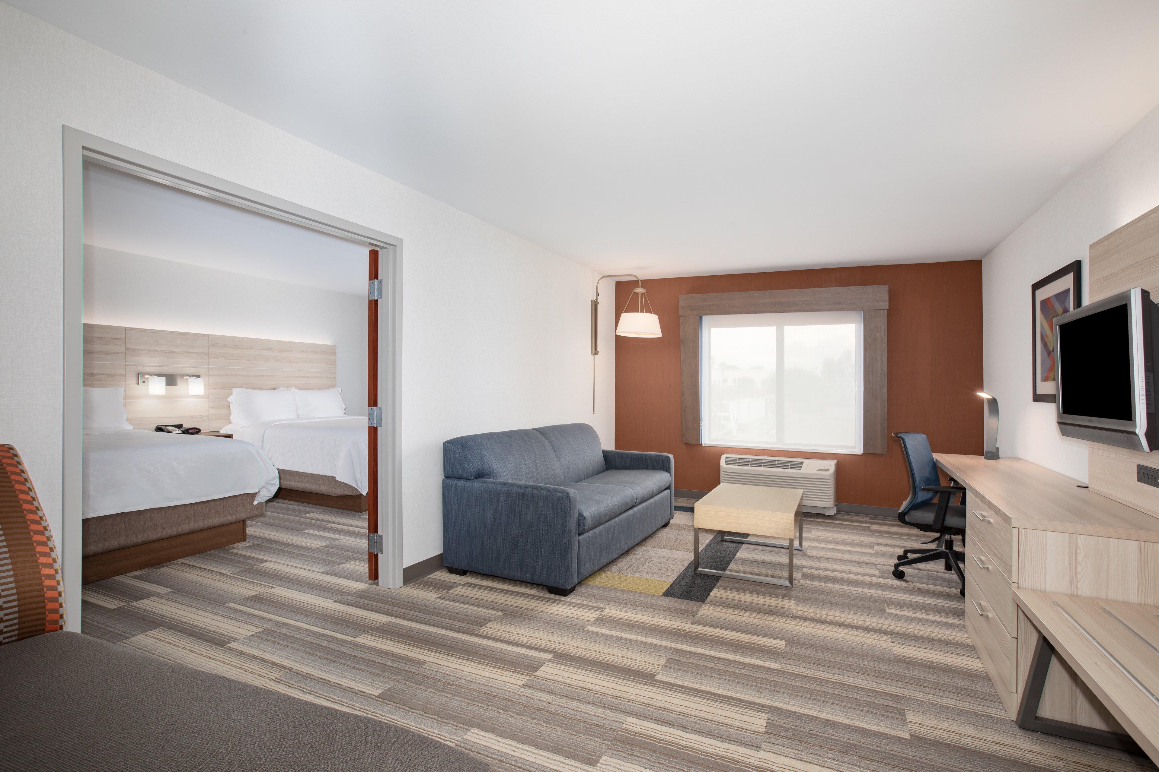 Holiday Inn Express Ontario By Ihg Creekside Kültér fotó
