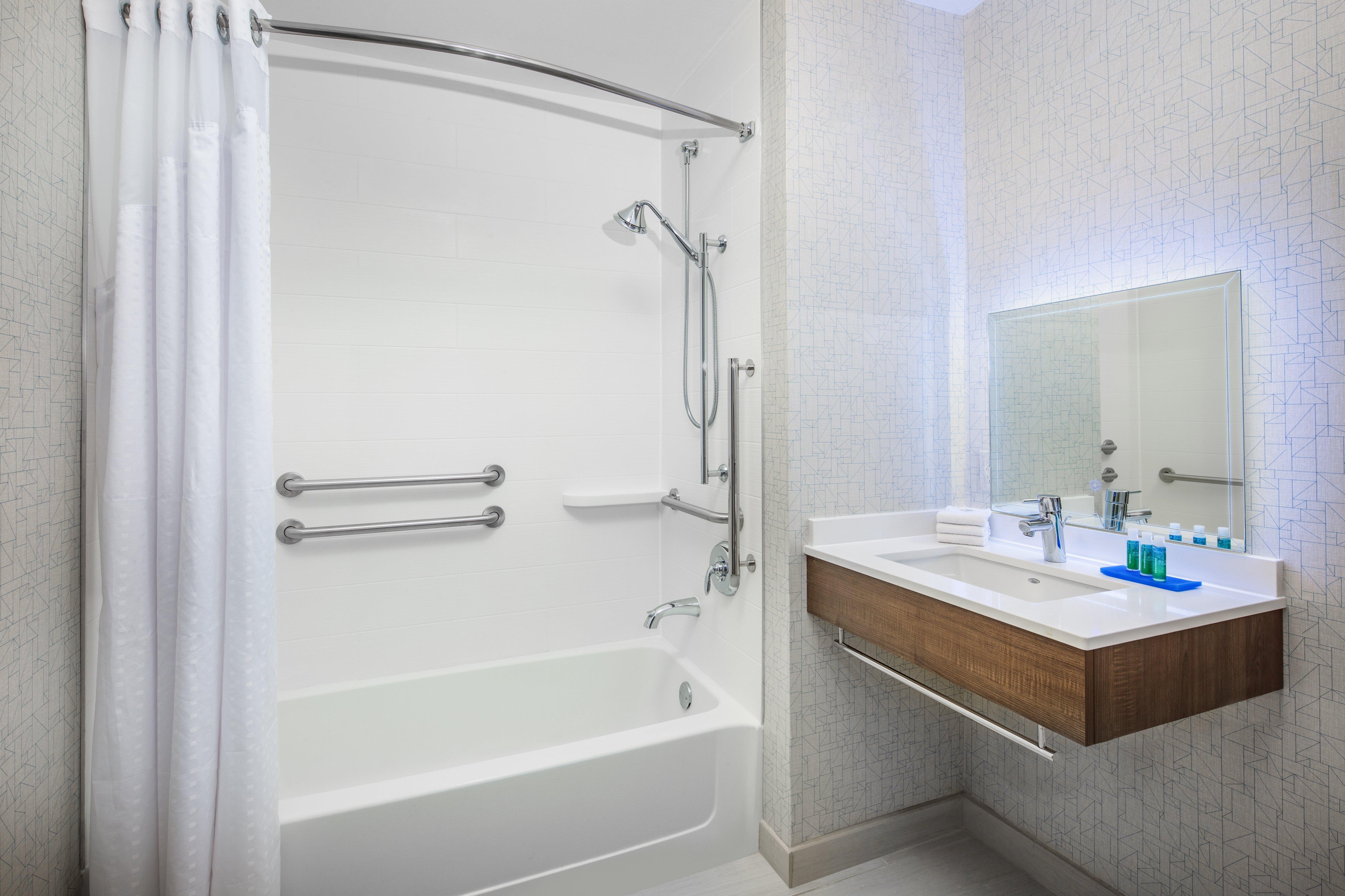 Holiday Inn Express Ontario By Ihg Creekside Kültér fotó