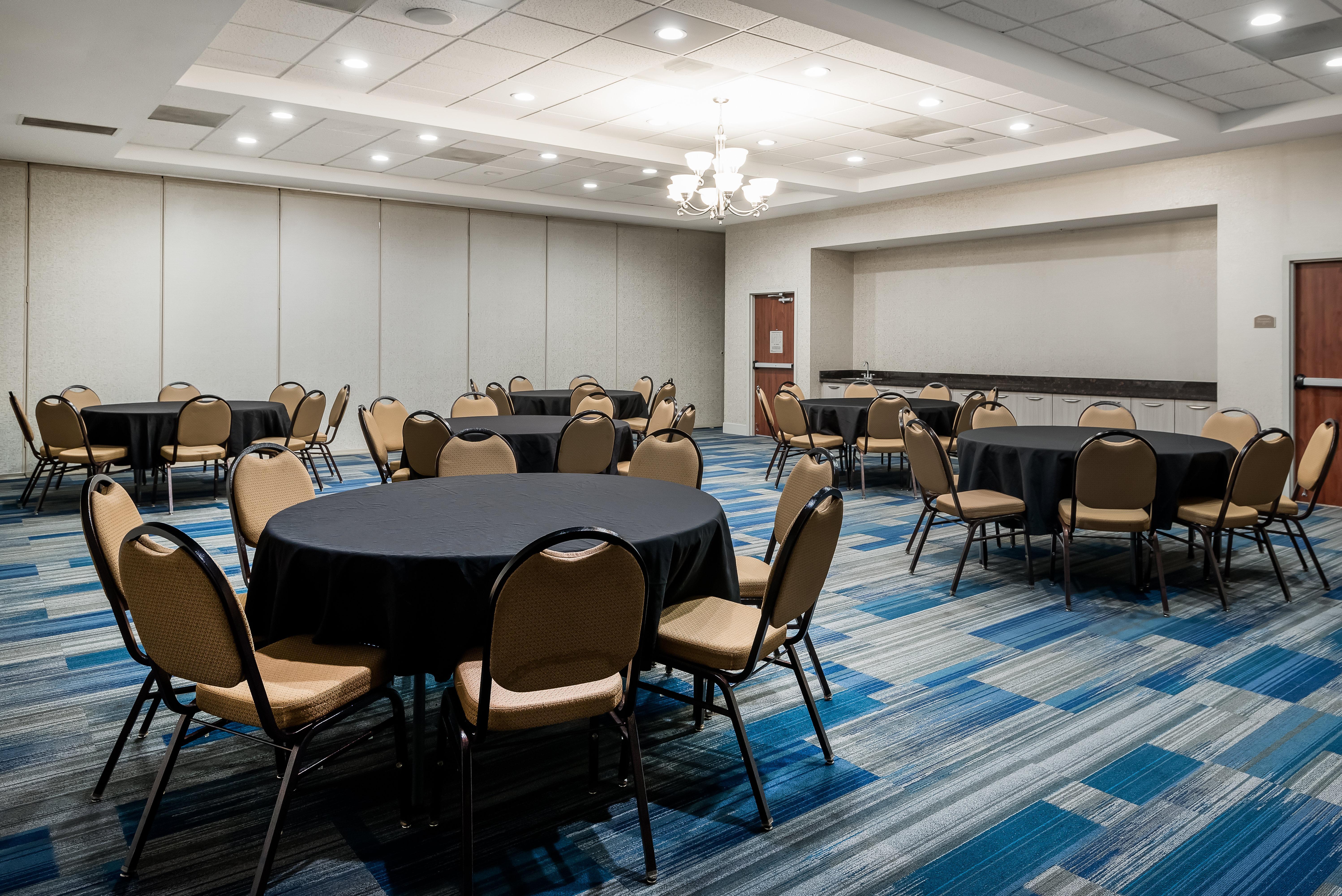 Holiday Inn Express Ontario By Ihg Creekside Kültér fotó