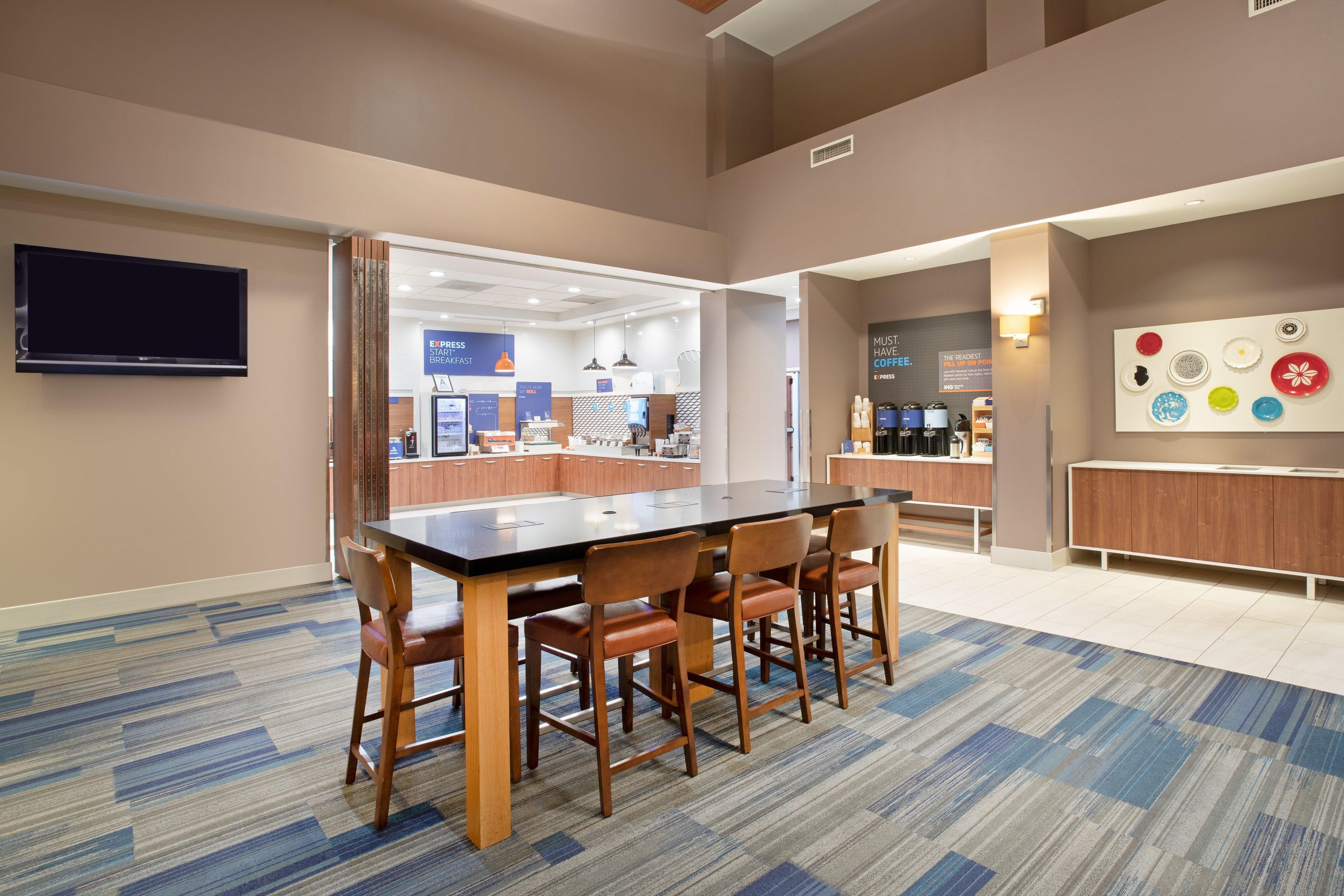 Holiday Inn Express Ontario By Ihg Creekside Kültér fotó