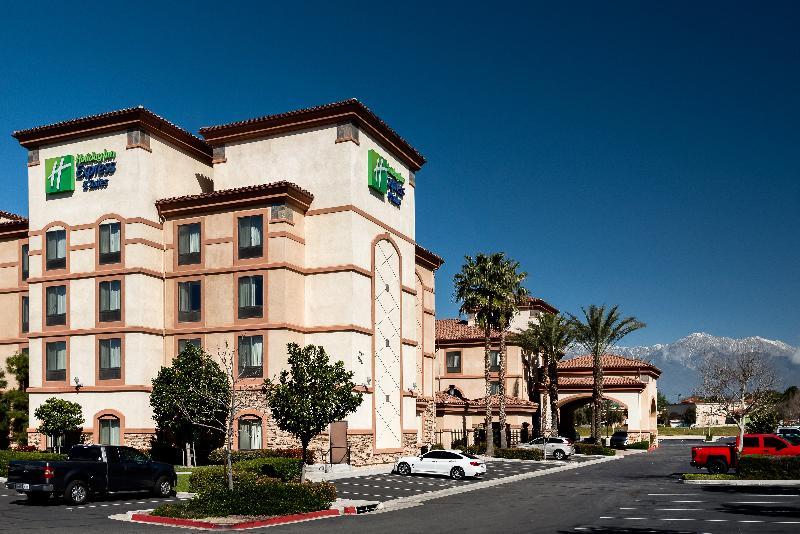 Holiday Inn Express Ontario By Ihg Creekside Kültér fotó
